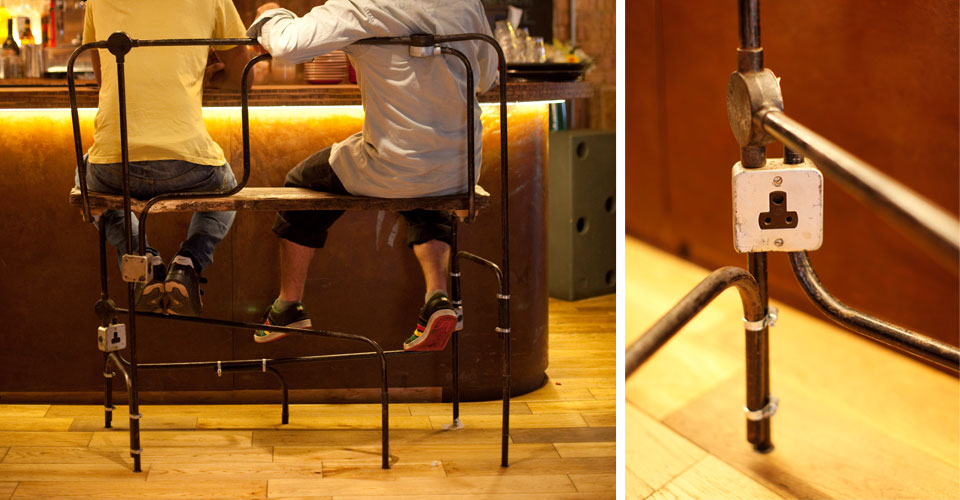 Conduit bar Couples